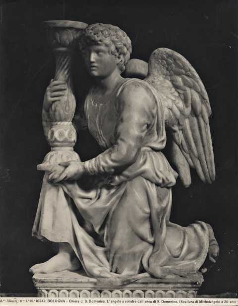 Alinari, Fratelli — Bologna - Chiesa di S. Domenico. L'angelo a sinistra dell'arca di S. Domenico. (Scultura di Michelangelo a 20 anni) — insieme